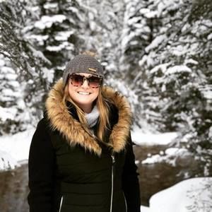 Meet your Posher, Marissa